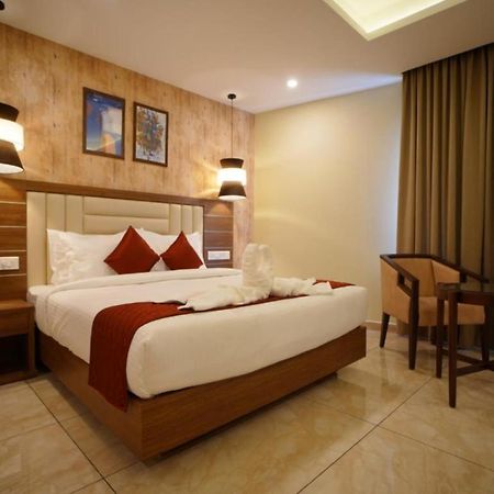 Hotel Delight Bombay Eksteriør billede